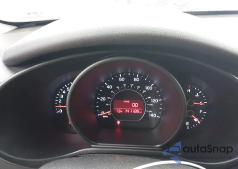 2015 Kia Soul z USA, uszkodzony, nr VIN KNDJN2A2XF7185224